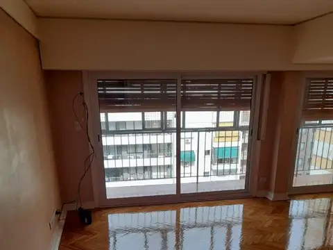 Departamento 5 ambientes con 4 baños