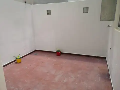 Departamento en Alquiler en Recoleta, $ 550.000