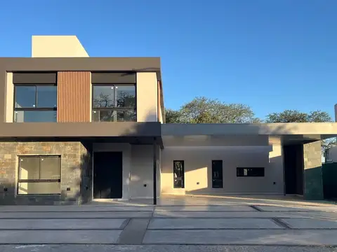 Casa en Siete Soles Alqarias 2 a estrenar excelente iluminación y ubicación 
