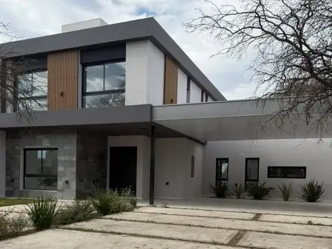 Casa en Venta en Siete Soles, USD 496.000