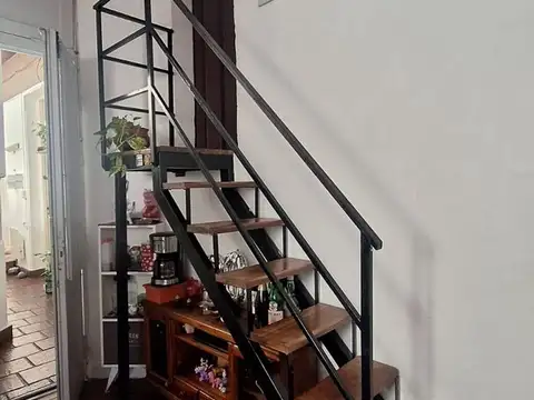 Depto Tipo Casa en Venta de 4 ambientes