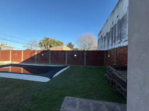 Casa en Venta en Villa Santos Tesei, USD 87.000