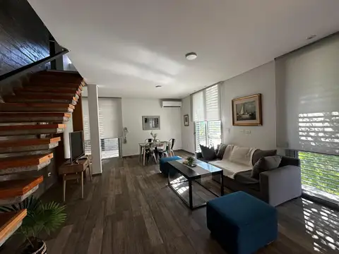 Depto Tipo Casa en Venta de 4 ambientes