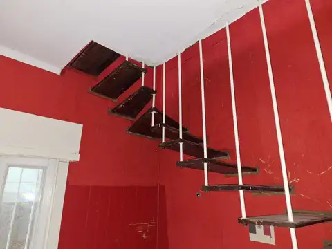 Casa 5 ambientes con 2 baños