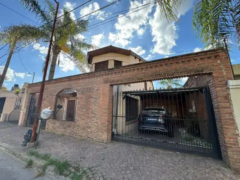 Casa 3 ambientes en venta Bella Vista