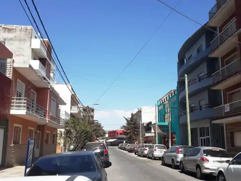 Calle 19 100, Piso 2