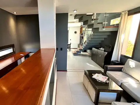 VENTA CASA B° PRIVADO APTO CREDITO MAIPU