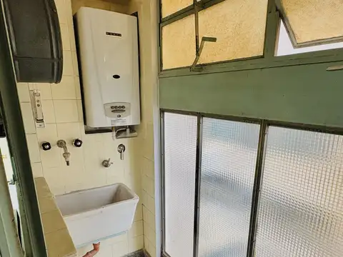 Departamento 4 ambientes con 2 baños