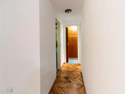 Departamento en Venta en Caballito Sur, USD 134.000