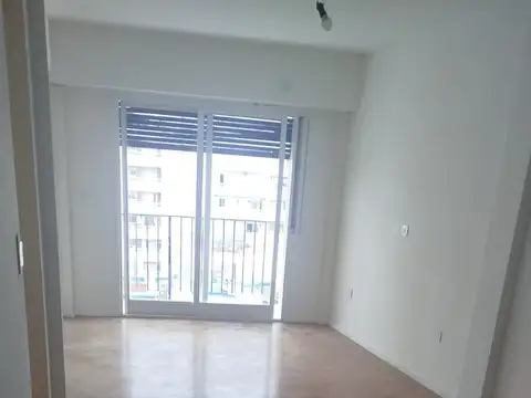 Avenida Teniente General Donato Álvarez 100, Piso 6