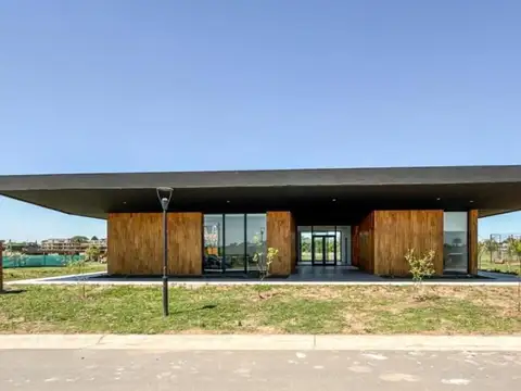 MMC. Lote en venta barrio Village Plaza, Bella Vista