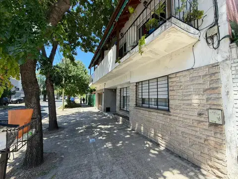 Hipolito Yrigoyen al 3700