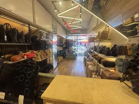 Local en Venta 66 años