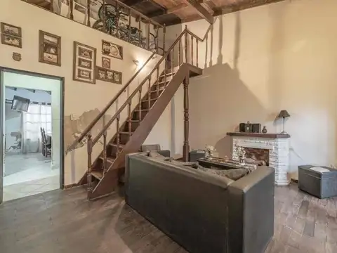 Casa en Venta con 1 cochera