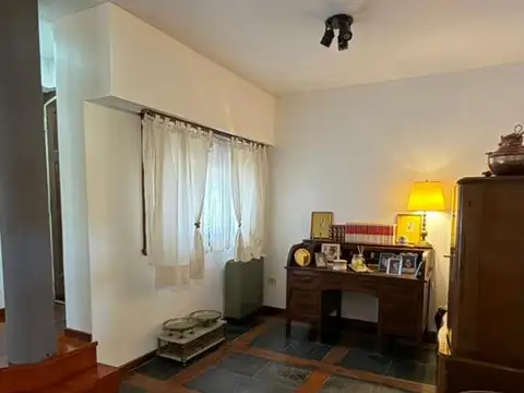 Casa en Venta con 5 cocheras