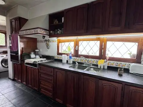 VENTA CHALET DOBLE LOTE ZONA MULTIFAMILIAR PADUA