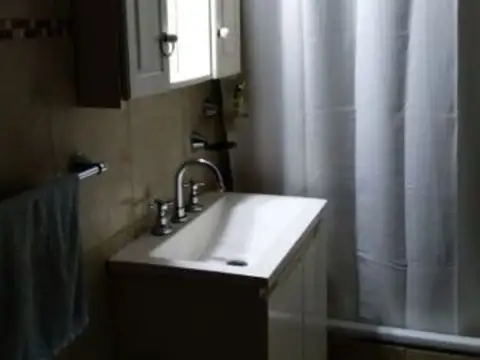 Venta de Casa 3 DORMITORIOS en 49 e/ 26 y 27, en La Plata