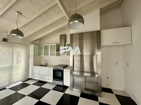 Casa 3 ambientes con 3 baños