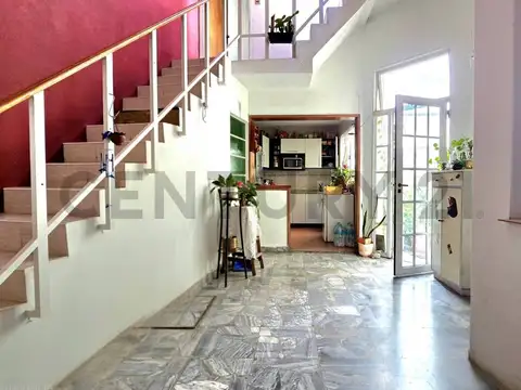 Santos Dumont 3800, Piso 0