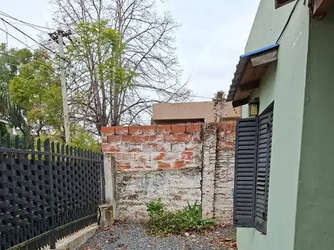 Depto Tipo Casa en Alquiler con 1 cocheras