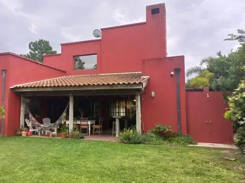 Casa en Alquiler de 4 dormitorios
