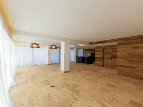 Departamento en Alquiler con 2 cocheras