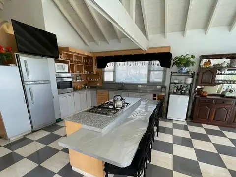 Casa en Alquiler de 6 dormitorios