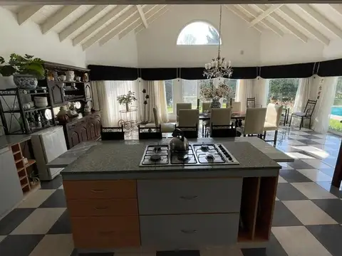 Casa en Alquiler al Norte