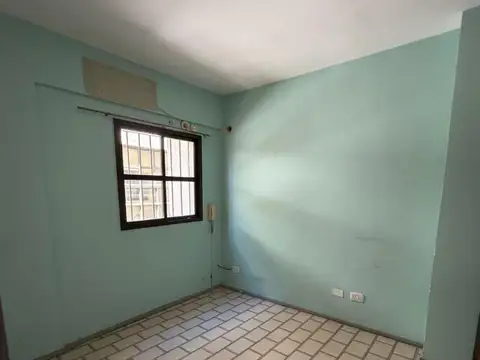 Oficina en Alquiler en Adrogue, $ 550.000