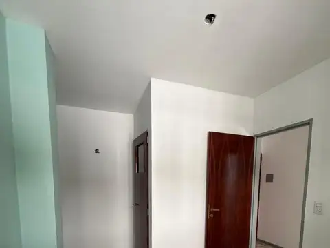 Oficina 3 ambientes con 2 baños