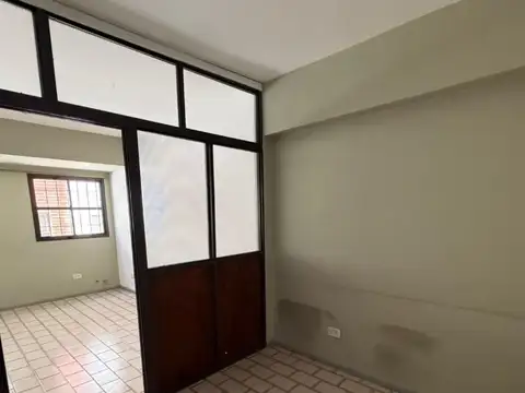 Oficina en Alquiler en Adrogue, $ 550.000