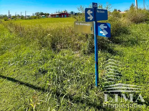 Excelente lote comercial/residencial. Nº 358 Barrio Las Acequias. Roldán