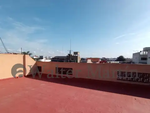 Depto Tipo Casa en Venta 40 años