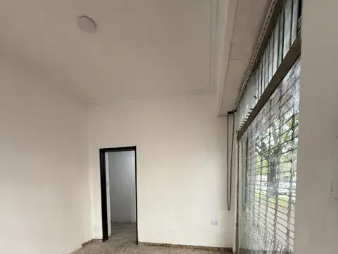 LOCALES - EN ESQUINA - BANFIELD - OESTE, GRAN BS. AS. SUR