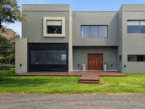 Casa 4 amb. Club de Campo Aranzazu a 35KM de caba