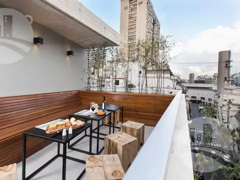 Edificio 30 Dtos. y local