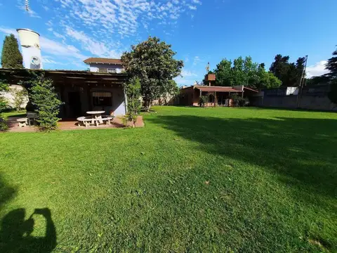 OPORTUNIDAD VENTA CASA QUINTA 4 AMBIENTES CON PISCINA Y QUIN
