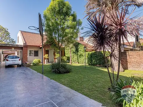 Calle 24 e/490 y 491 4100