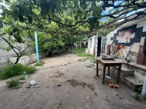 Casa 4 ambientes con 1 baño