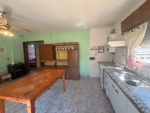 Depto Tipo Casa en Alquiler en Lanús Oeste, $ 810.000