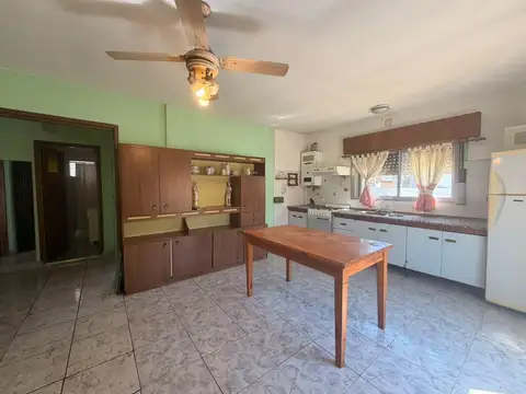 Depto Tipo Casa en Alquiler en Lanús Oeste, $ 810.000