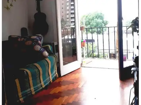 DEPTO EN EXCELENTE UBICACIÓN Y APTO