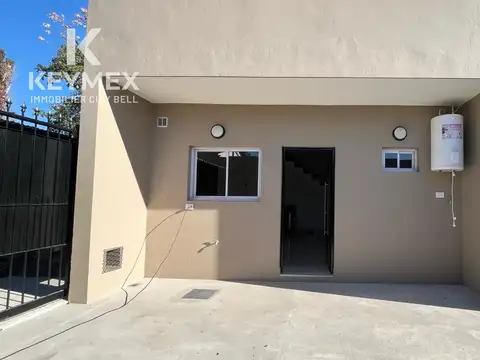 Depto Tipo Casa en Alquiler de 2 dormitorios