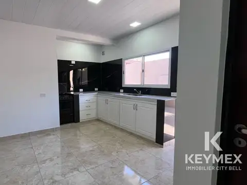 Depto Tipo Casa en Alquiler de 3 ambientes
