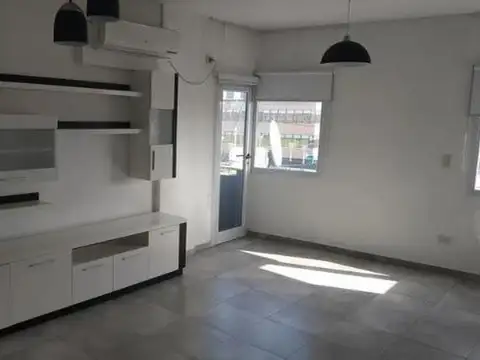 Departamento de 3 ambientes en venta en Ezeiza.