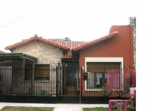 CASA en VENTA en Haedo