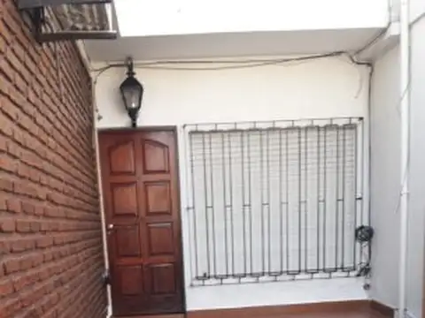 Depto Tipo Casa en Alquiler de 3 ambientes