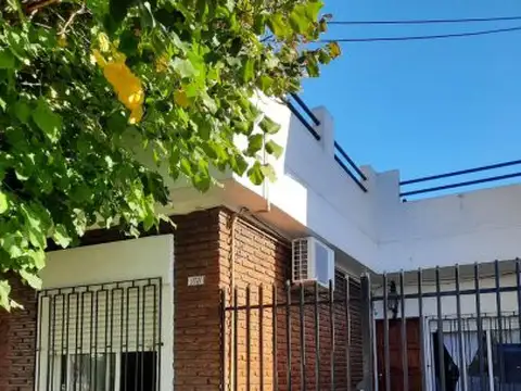 LAINEZ 2100 , Piso 0