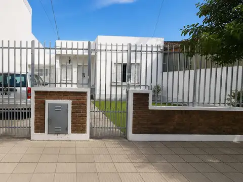  VENTA DE CASA EN CIUDADELA 