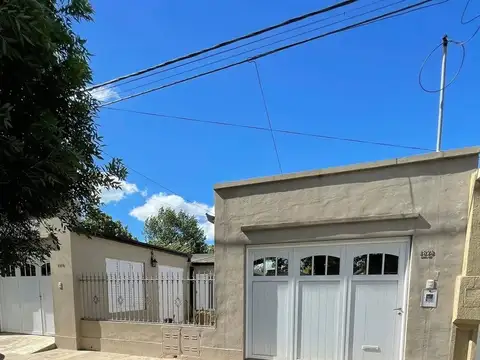 ALQUILER CASA DOS DORMITORIOS - ZONA SUR.-